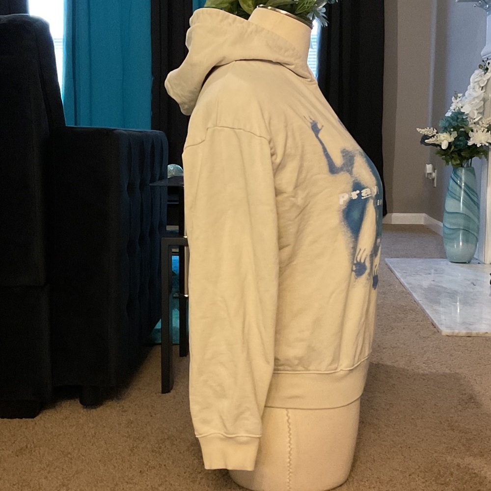 Aelfric Eden Cream Hoodie with Blue Graphic Print - Picture 4 of 7